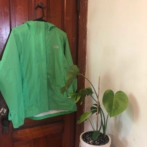 Large Women’s North Face Rain Jacket